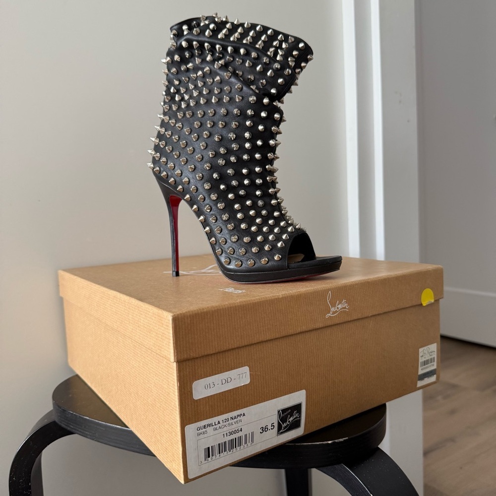 Christian Louboutin Black Guerilla 120 Nappa Spiked Booties - US 6 (36.5) NWT - Picture 12 of 13